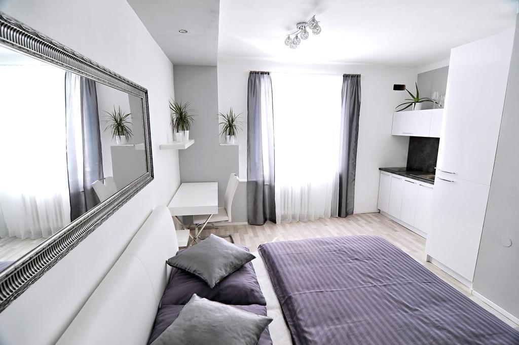 Avax Apartment Liberec Buitenkant foto