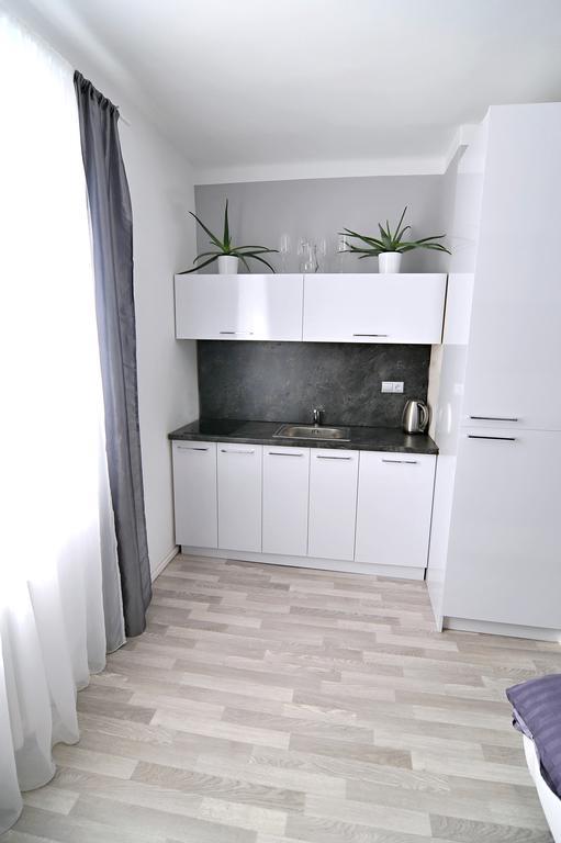 Avax Apartment Liberec Buitenkant foto